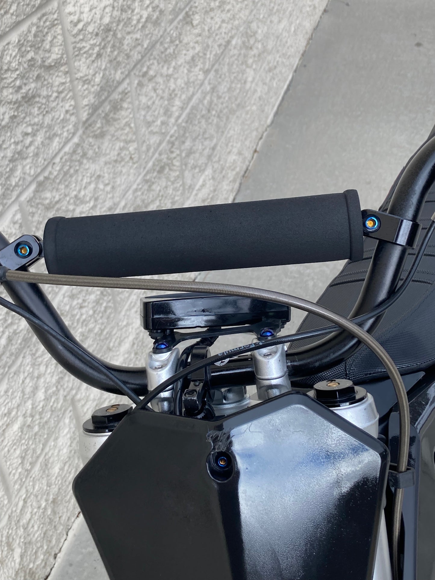 RTR bar pad titanium