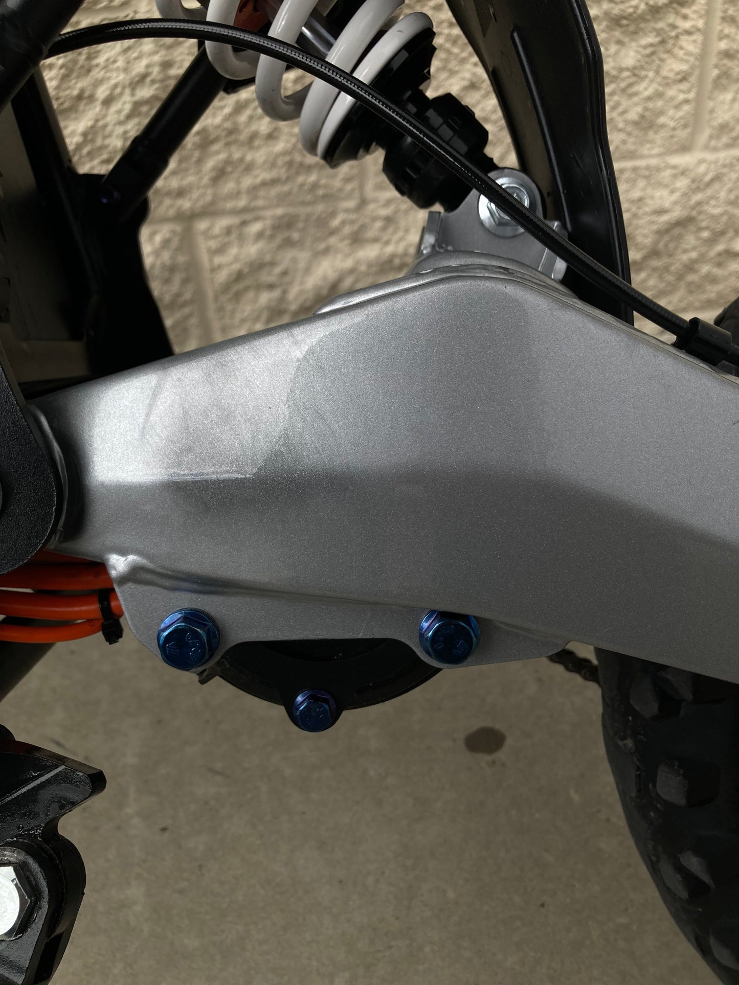 RTR titanium bolt kit